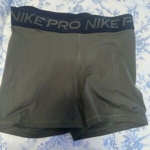 Nike Women's Dark Gray Pro Athletic Shorts